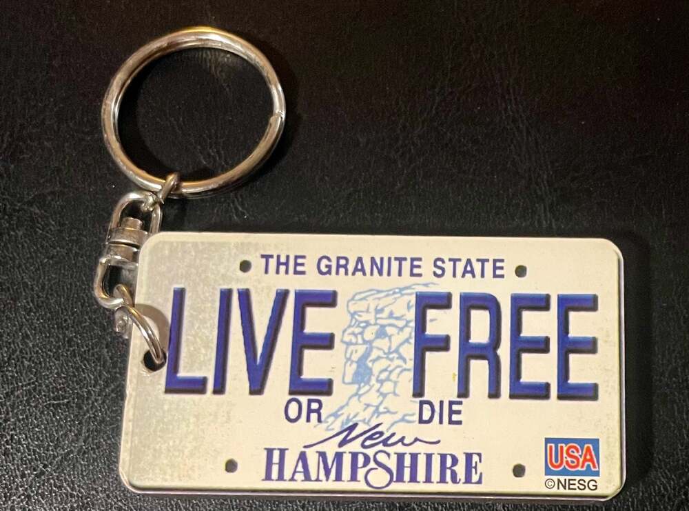 New Hampshire Live Free or Die License Plate Souvenir Keychain